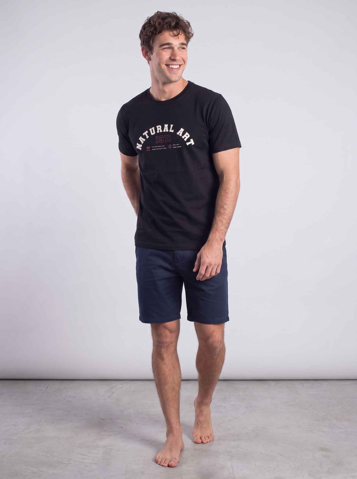 Camiseta College